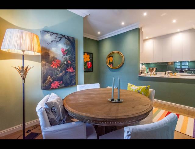 2 BEDROOM APARTMENT TO LET IN SEA POINT